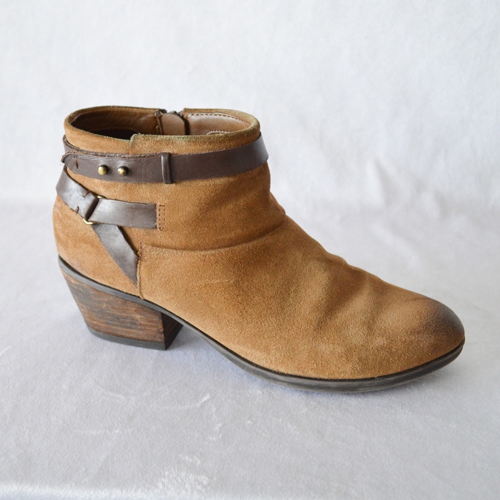 Clarks Artisan Women's Gelata Freeza Booties
